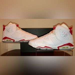 AIR JORDAN 6 RETRO “RED OREO” BRAND NEW GRADE SCHOOL SIZE 7Y